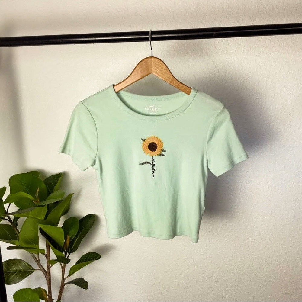Hollister shirt